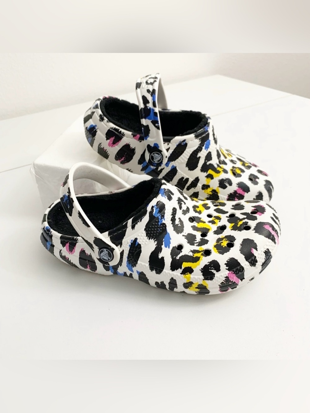 CROCS Classic Animal Print Lined Clogs ~ 4M/6W
